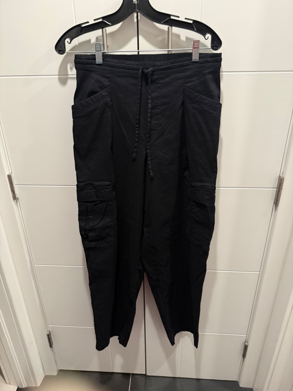 Women’s Black Relaxed Drawstring Pants